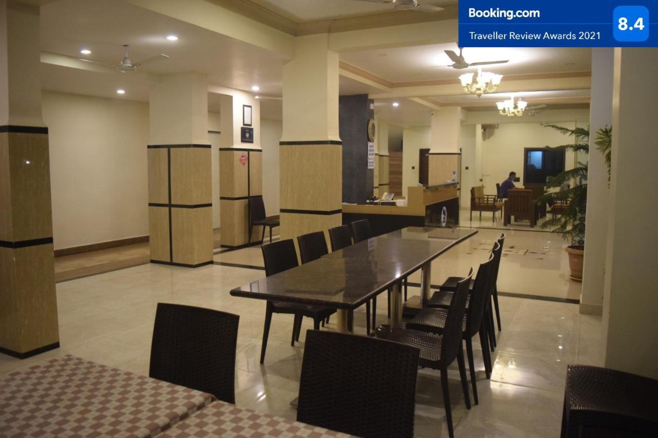 Hotel Murud Marina ภายนอก รูปภาพ