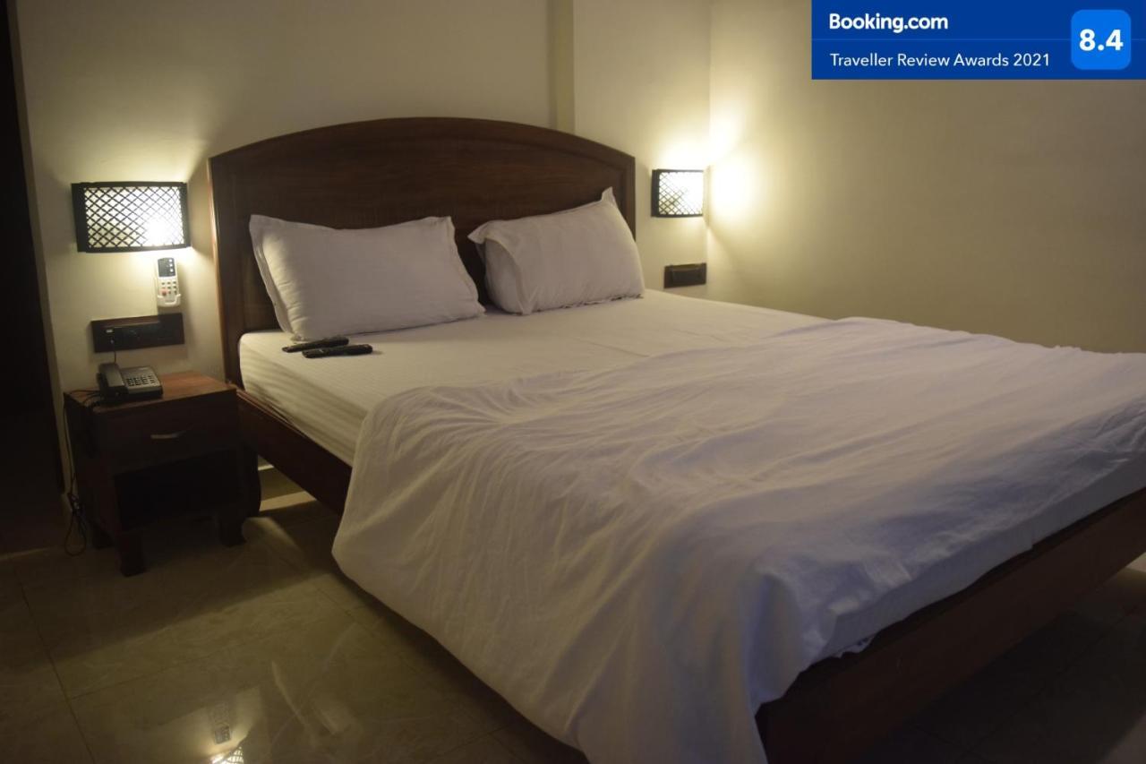 Hotel Murud Marina ภายนอก รูปภาพ