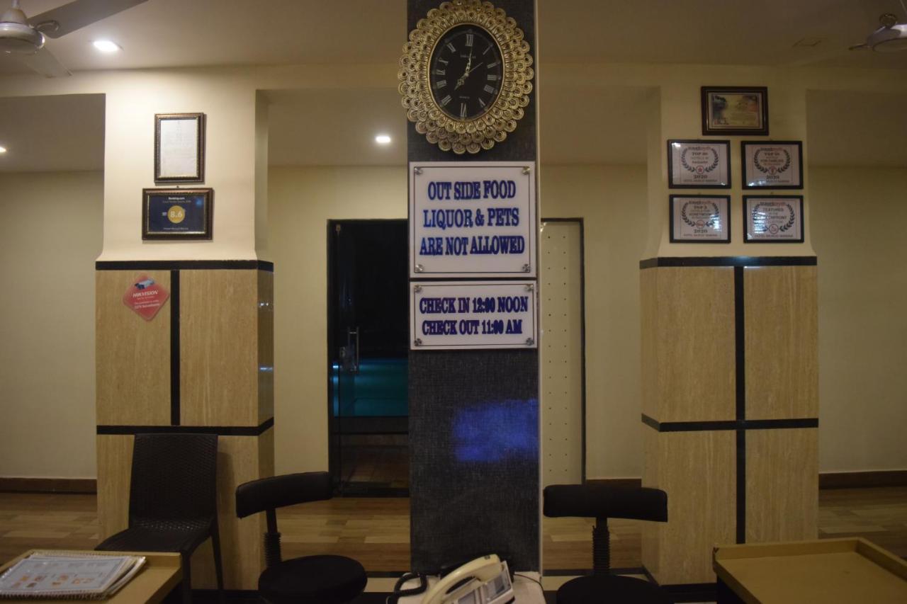 Hotel Murud Marina ภายนอก รูปภาพ