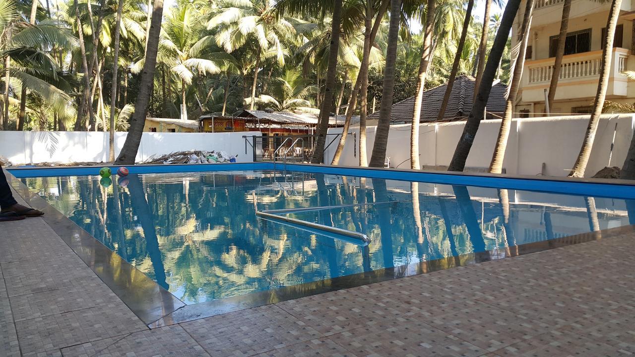 Hotel Murud Marina ภายนอก รูปภาพ